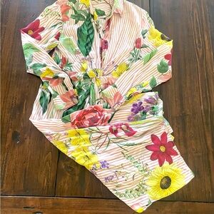 Zara Women colorful dress
Size small